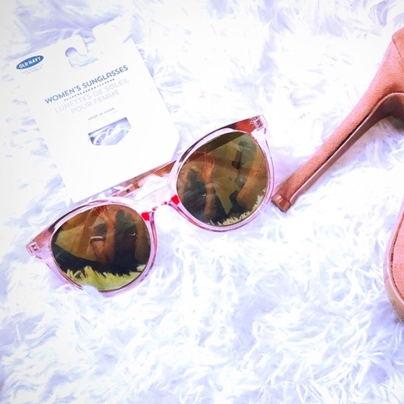 Brand new sunglasses - Picture 2 of 5